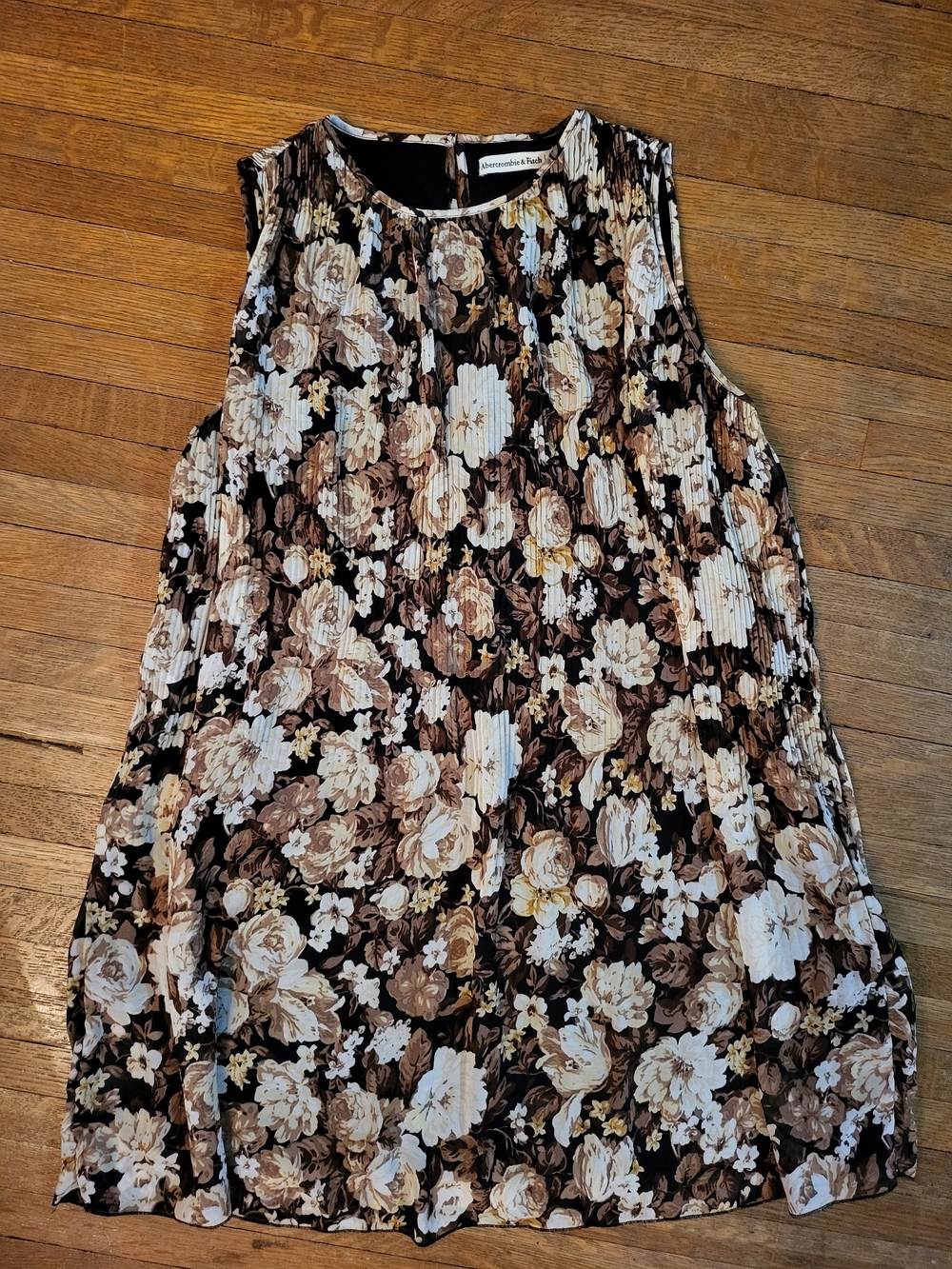 Abercrombie & Fitch Brown and Black Floral Pleated Mini Dress
